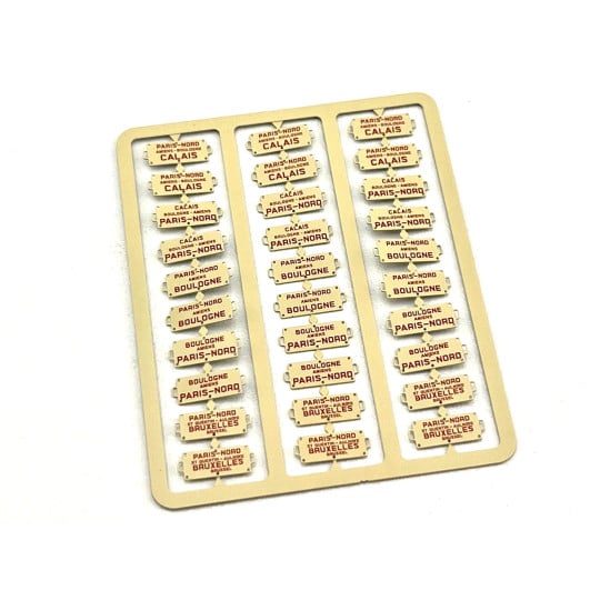 [HO] : Plaques d'itinéraires pour voitures voyageurs, Lettres rouges, Région Nord [x 30] - XB047