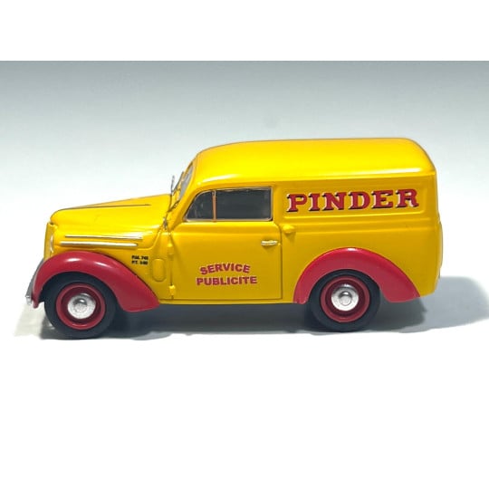 [HO] Voiture Renault Juvaquatre "PINDER" - CB213