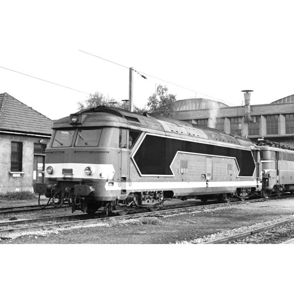 [HO] : Locomotive diesel BB 69001, Dépôt de Chalindrey, Ep. IV, Analogique - BB69001IV