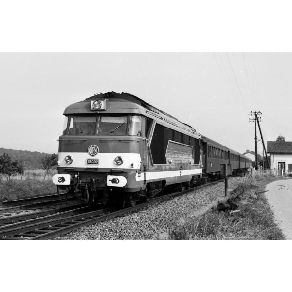 [HO] : Locomotive diesel BB 69002, Dépôt de Chalindrey, Ep. III, Analogique - BB69002III