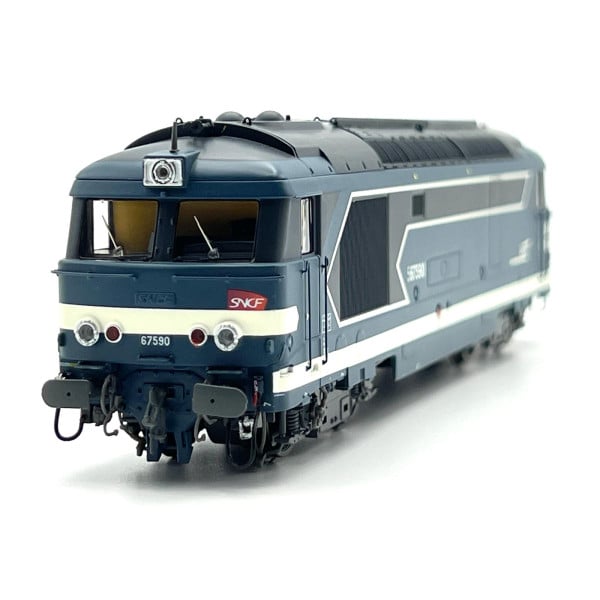 [HO] : Locomotive diesel BB 67590 Livrée d'origine, Logos Casquette/Carmillon, Ep. V-VI, DCC Sound - MB250S