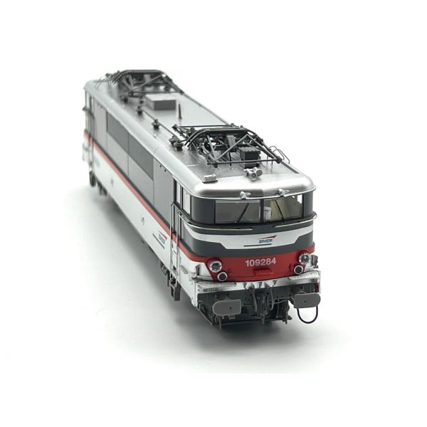 [HO] : Locomotive électrique BB 9284, livrée Multiservice, dépôt de Tours-Saint-Pierre, Ep. V, SNCF, Analogique - MB177