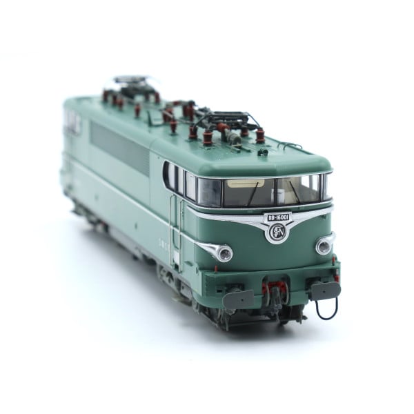 [HO] : Locomotive électrique BB 16001, livrée vert d'origine, dépôt de Strasbourg, Ep. III, Analogique - MB165