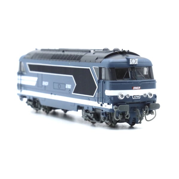 [N] : Locomotive diesel BB 67561 livrée bleue, logo “Nouille”, Marseille, SNCF Ep. IV-V, Analogique - MIKADOTRAIN NW335