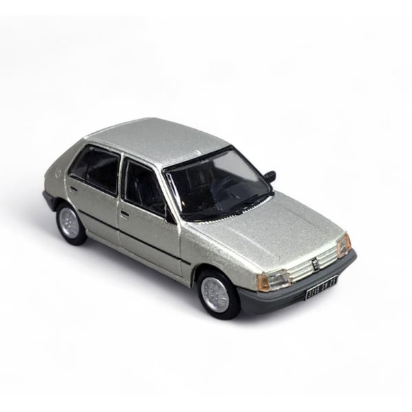 [HO] Voiture Peugeot 205 GE Gris métallisé - CB148